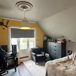 Spacious - High Quality - Villa With Host For Ons